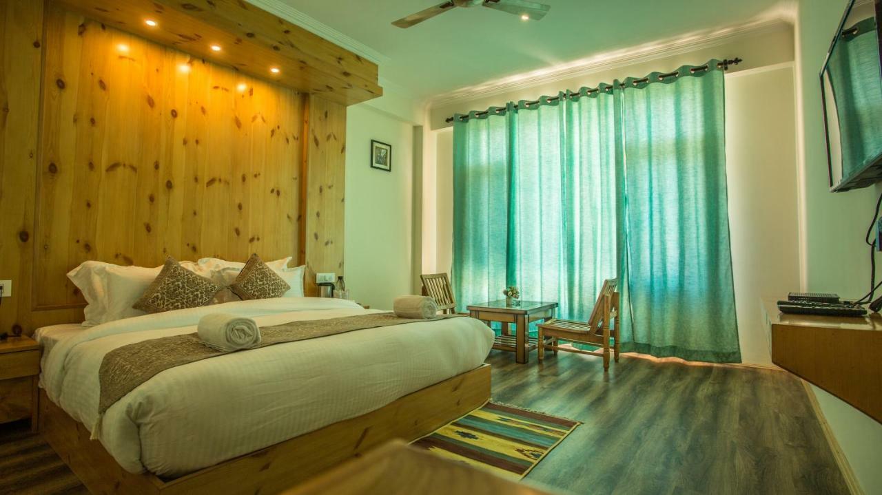 Pashmina Hotel Manāli Buitenkant foto